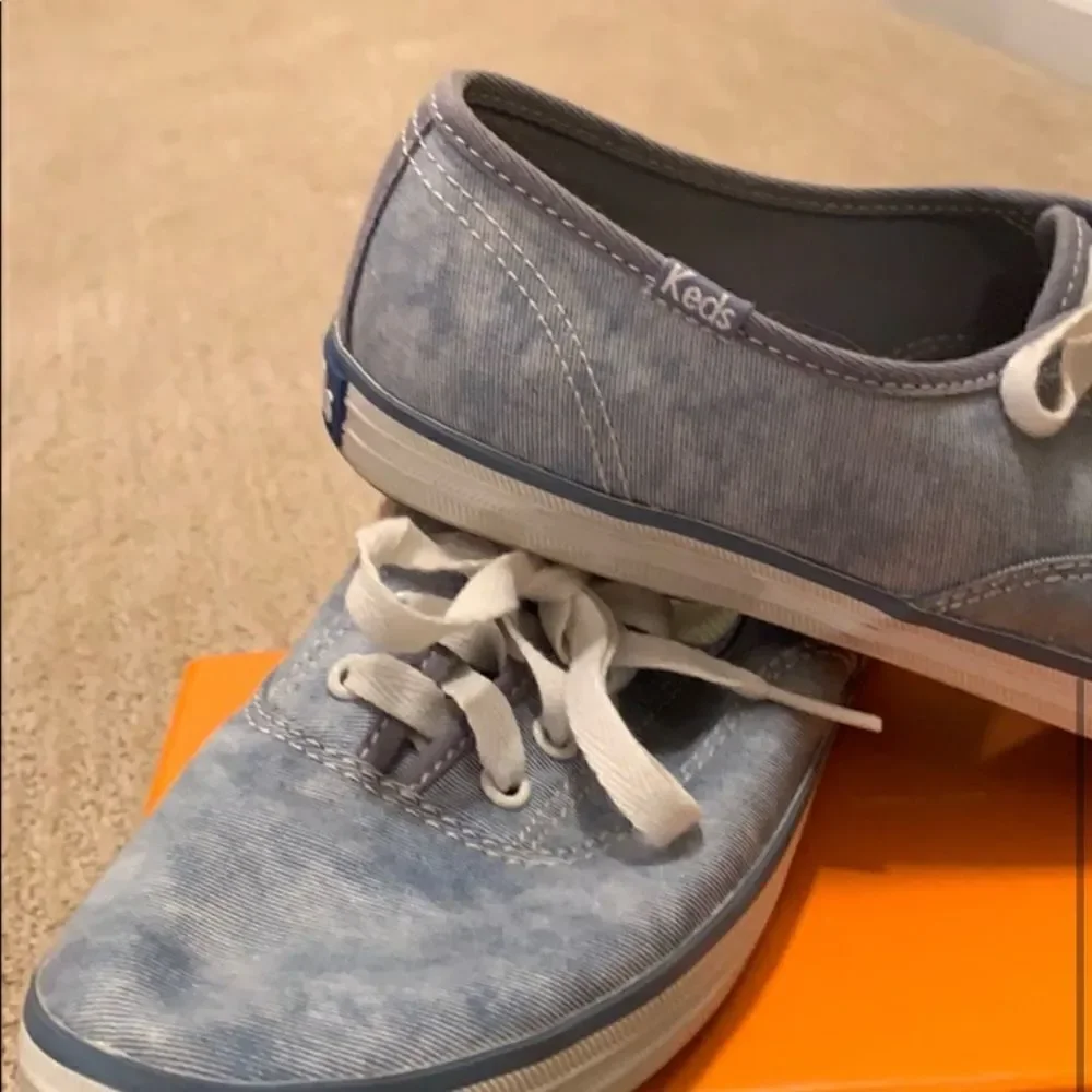 Keds Custom Blue Cloud design Everyday Sneaker Shoes ~size: 8~